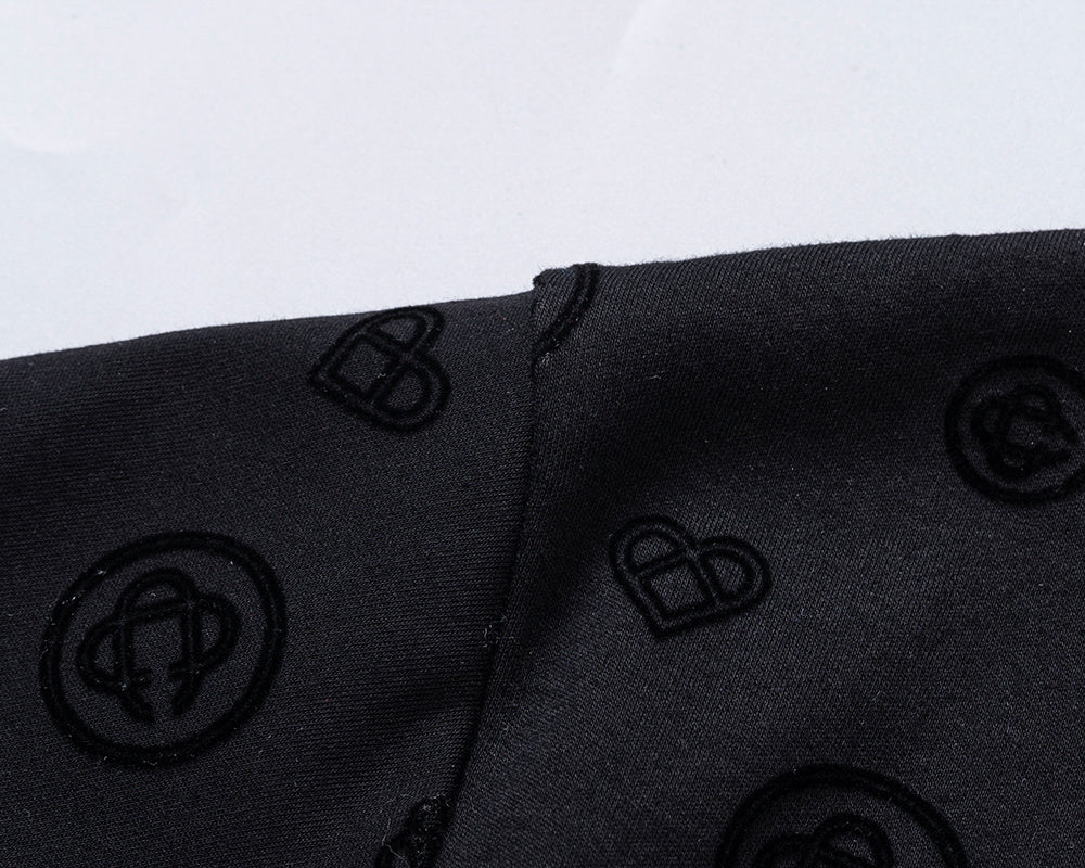 Playera Casablanca Monogram Heart Pattern Negro